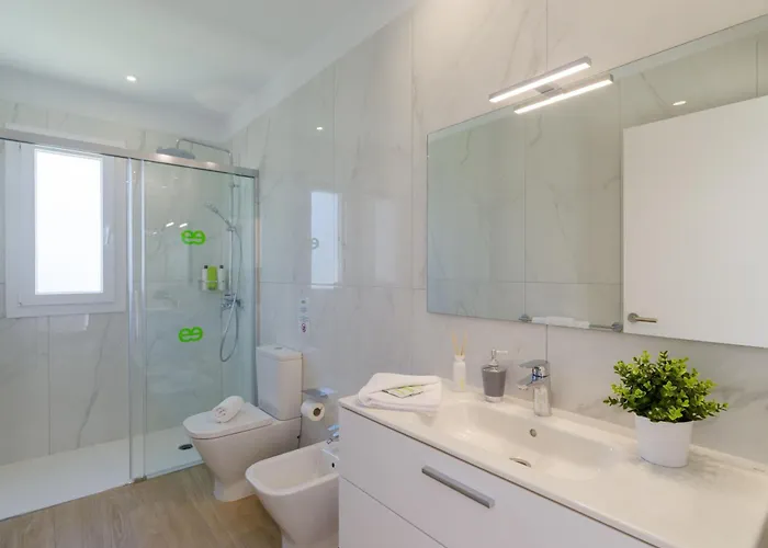 فيلة Ereza Artenara بلايا بلانكا