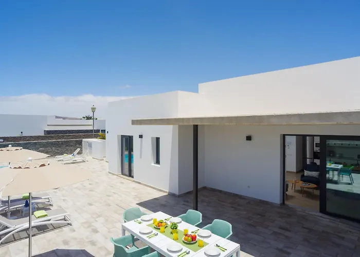 Ereza Artenara Villa *